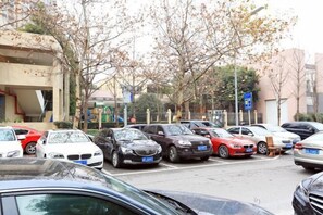 Self parking - Ziyuan Chuangyi Boutique Hotel Chongqing Ranjiaba (Chongqing)