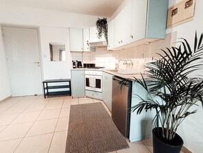 Private kitchen - The Chalk Apartment (Λάρνακα)