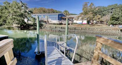 Waterfront home with dock, deck, firepit, grill, kitchen & wet bar