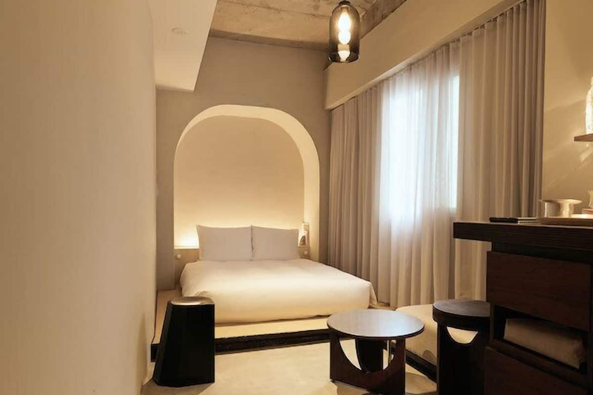 Coffres-forts dans les chambres, Wi-Fi gratuit, draps fournis