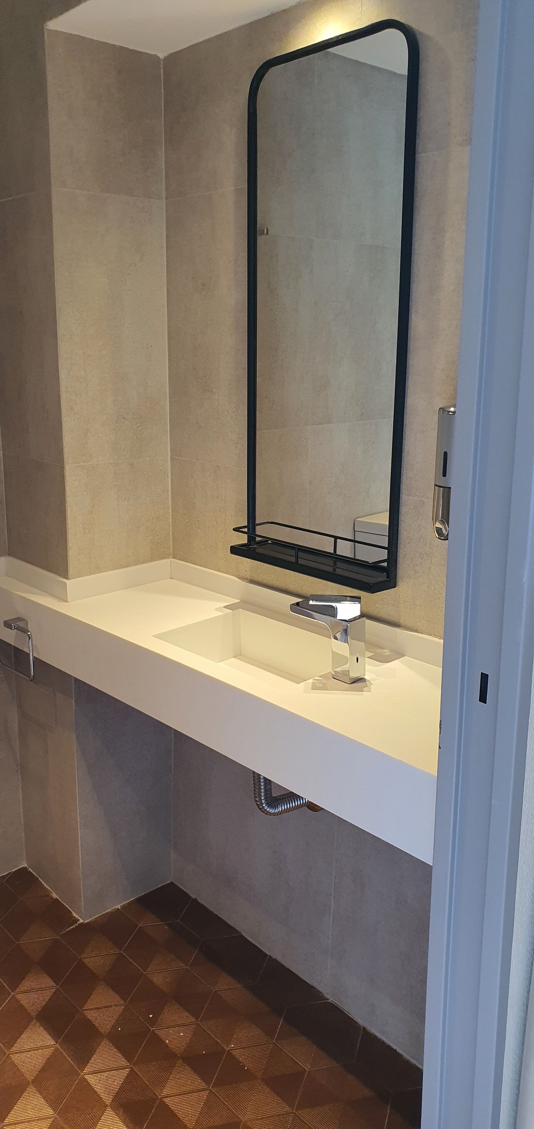 basic room | bathroom | shower, rainfall showerhead, hair dryer, children's dressing gowns