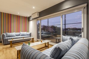 43-Zoll-LED-Fernseher mit Digitalempfang, Fernseher