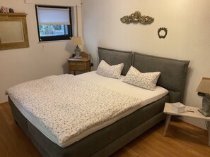 2 habitaciones, wifi gratis y ropa de cama 