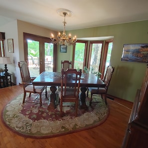 Dining - Beautiful waterfront house with dock for family fun near Ha Ha Tonka State park (Camdenton)