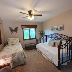 4 bedrooms, desk, iron/ironing board, travel crib