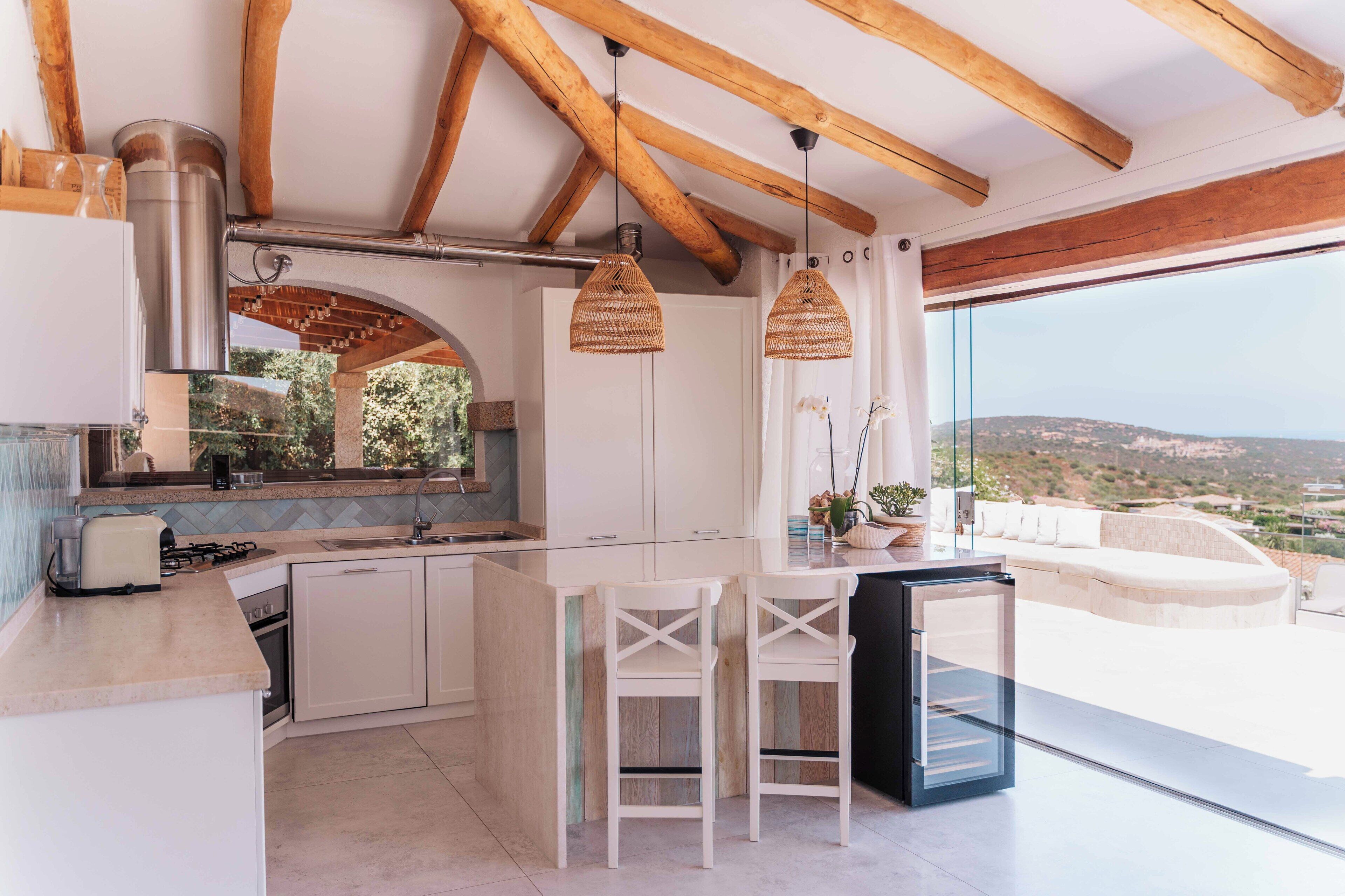 Réfrigérateur, four, plaque de cuisson, lave-vaisselle