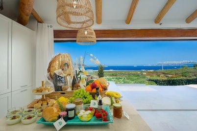 Villa Sole e Sole Mare in Golfo Aranci with pool and sea view