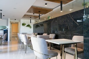 Breakfast served, Mexican cuisine