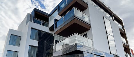 واجهة المنشأة