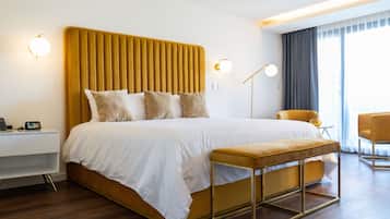 Master Suite | Ropa de cama de alta calidad, camas con pillow-top y minibar