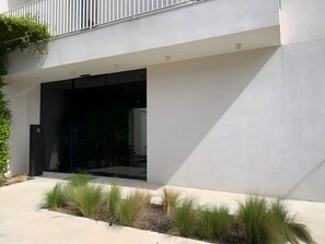 Front of property - aMare Hotel Suite & Apartments (Bellaria-Igea Marina)