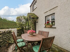 Cottage | Balcony - Columbine Cottage (Ambleside)
