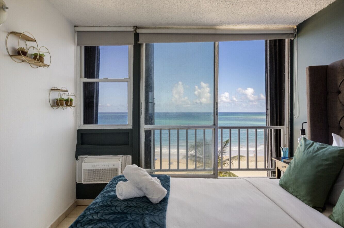 1 habitación, tabla de planchar con plancha, cuna de viaje y wifi 