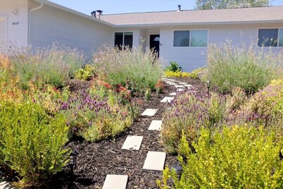 Casa Familia - 4-br modern family home w/saltwater pool & spa