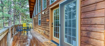 Woodland lodge with private hot tub, multiple decks & gas fireplace - 2 dogs OK