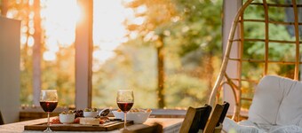 Chalet Rustique Avec Spa/foyer/étang Privé - 5 min de la Plage et ski