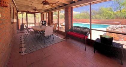 Desert Escape with Pool, Hot Tub & Mountain Views