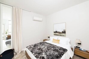 1 slaapkamer, een bureau, een strijkplank/strijkijzer, gratis wifi