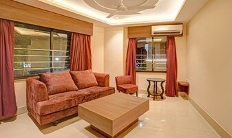 Premium Room | Desk, iron/ironing board