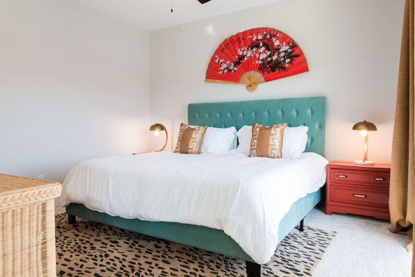 2 bedrooms, desk, iron/ironing board, WiFi