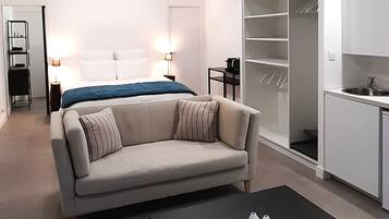 1 habitación, escritorio, cuna de viaje y wifi