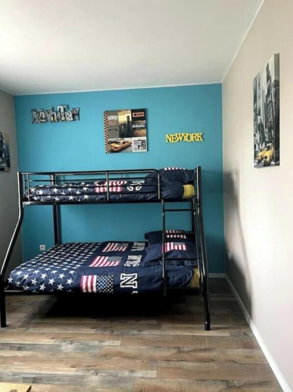 1 bedroom, free WiFi, bed sheets