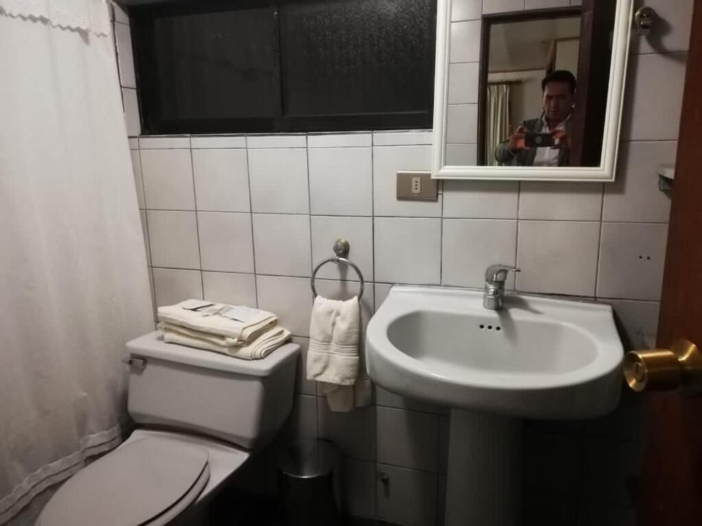 family apartment | bathroom | combined shower/bathtub, free toiletries, hair dryer, towels