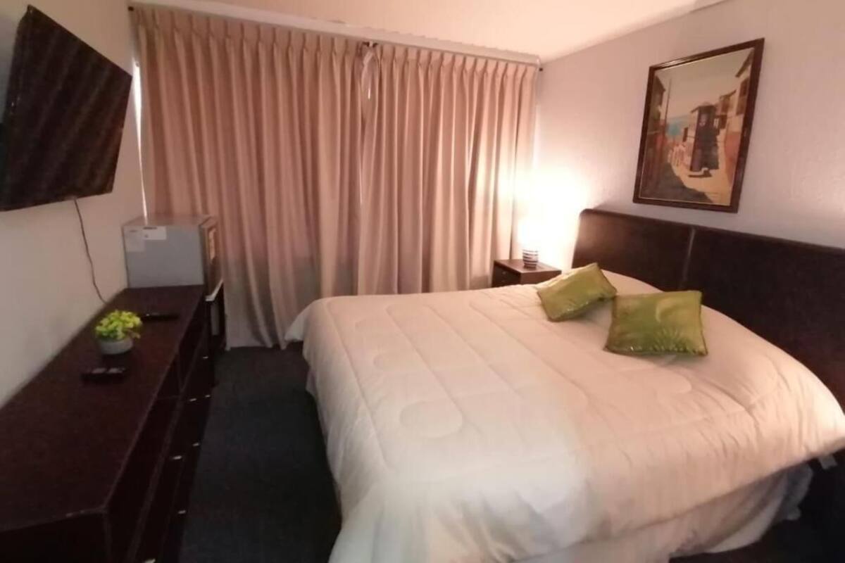 Deluxe Studio Suite
