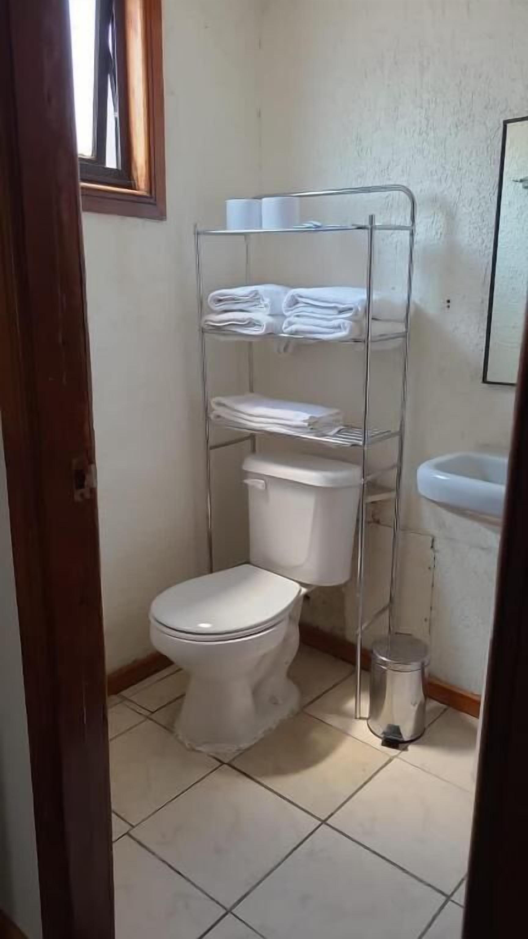 family apartment | bathroom | combined shower/bathtub, free toiletries, hair dryer, towels