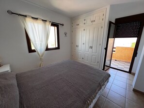 4 chambres, draps fournis