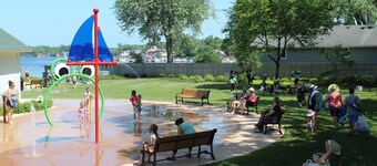 Romantic Lake Cottage for Two. With Patio and Firepit.