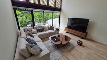 60-inch Smart TV with digital channels, TV, Netflix