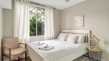 1 bedroom, iron/ironing board, Internet, bed sheets