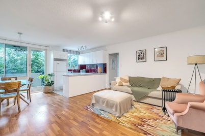 Cosy Bright 1 BDR Apt Lane Cove