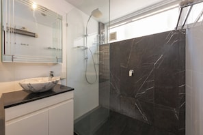 Unclassified image, 4 of 21, button - Beautiful 1 BDR Retreat South Yarra Balcony (South Yarra)