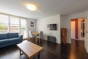 Unclassified image, 5 of 21, button - Beautiful 1 BDR Retreat South Yarra Balcony (South Yarra)