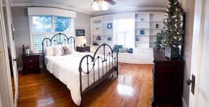 4 bedrooms, desk, iron/ironing board, free WiFi