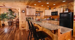 Fridge, microwave, oven, stovetop - New! LUXURY Lodge! LARGE Indoor Heated Pool, HotTub, Arcade, & Incredible Views! (Sevierville)