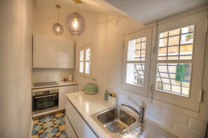 Refrigerador, horno, parrilla de estufa y lavavajillas