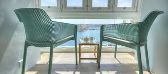 Spacious maisonette with spectacular views IBRI1-1