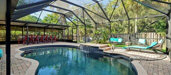 Poolside Cocoa Oasis with Tiki Bar