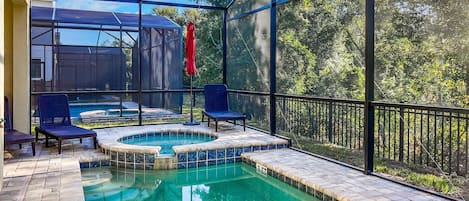 Piscine extérieure, piscine chauffée