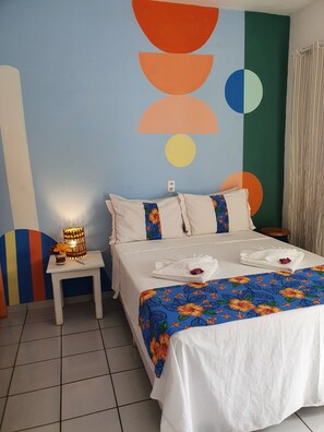 Habitación cuádruple estándar | Ropa de cama hipoalergénica, decoración individual, wifi gratis