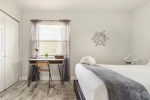 4 habitaciones, escritorio, tabla de planchar con plancha y wifi gratis