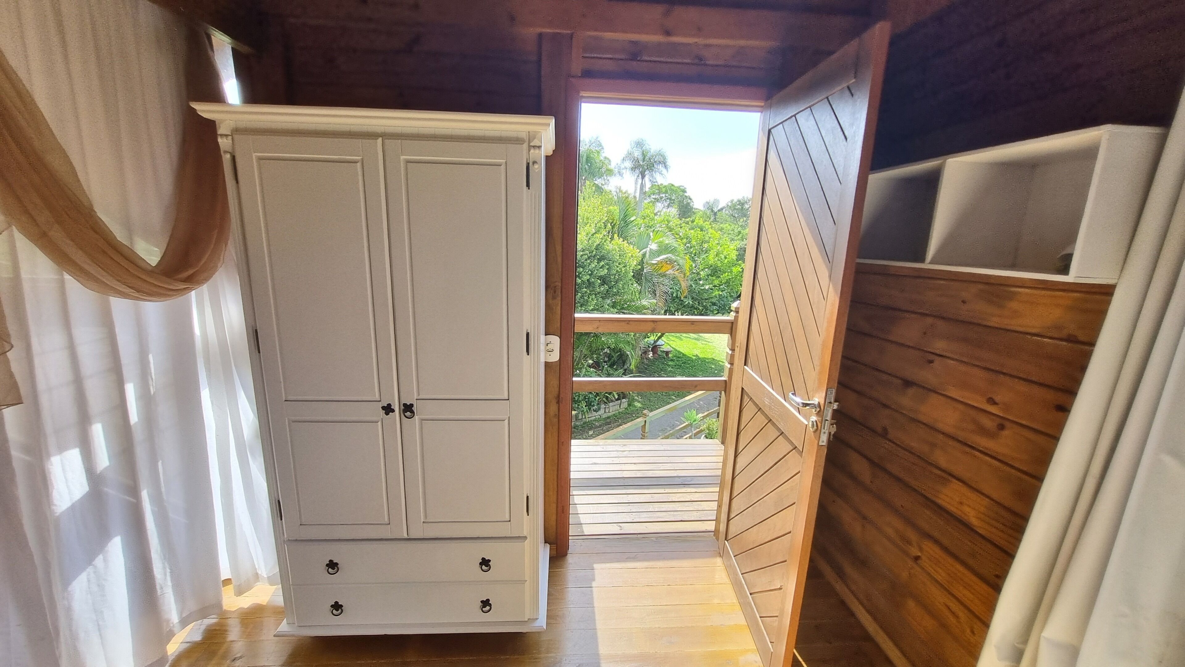 Comfort Cabin | Free WiFi, bed sheets