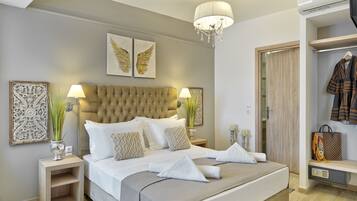 Egyptian cotton sheets, premium bedding, minibar, in-room safe