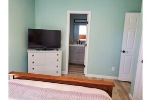 Room - Perfect Wells home with yard and more! (Wells)