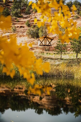 Cave Lakes Canvas Cabin Suite with Soaker tub #2