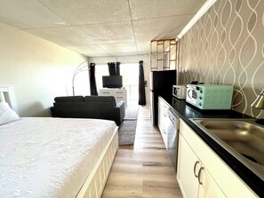 1 bedroom, free WiFi, bed sheets
