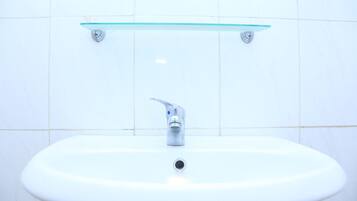 Executive Room | Bathroom